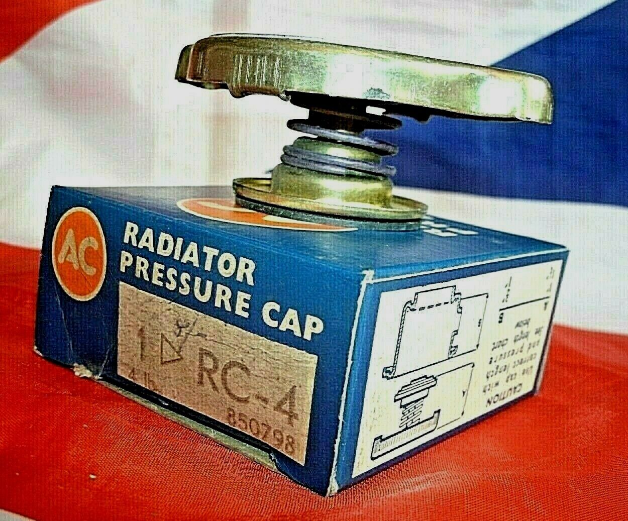 ONE New Old Stock A C Delco 4 lbs Radiator Pressure Cap 850798 With Box.