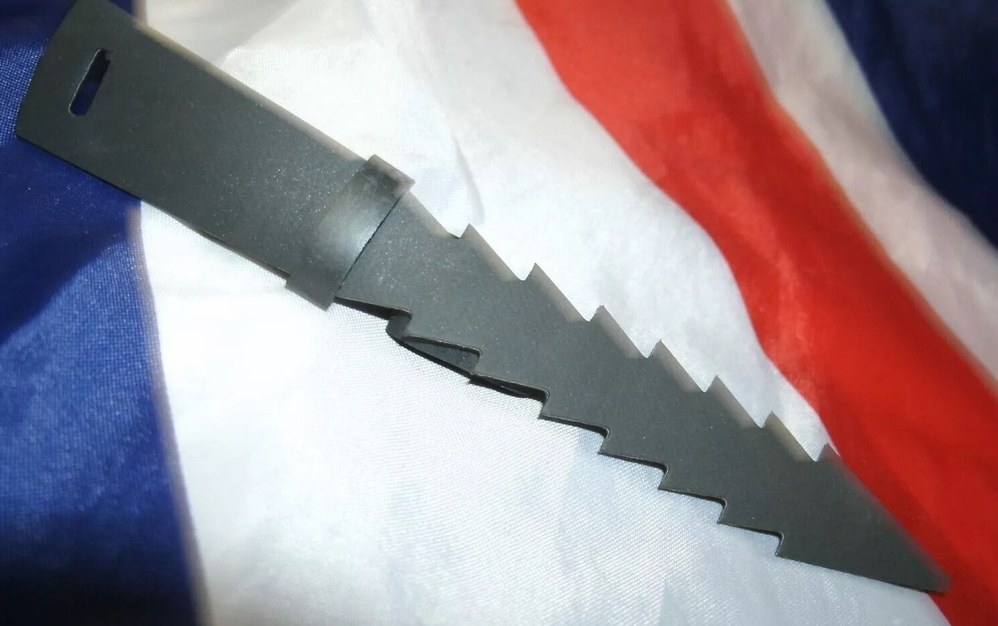 20 LAND ROVER SERIES 1 , 11 & 3 NEW ELECTRICAL CABLE CLEAT -TIE AS O/E 7 x 3/4.