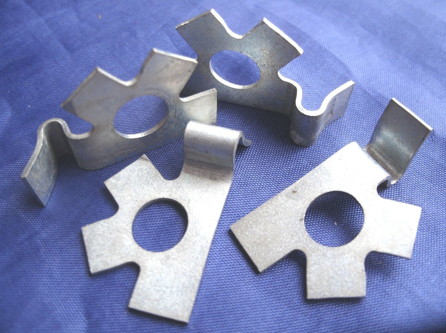 FORD LOTUS CORTINA MK 1 ANTI ROLL BAR LOCK TAB SET READY TO FIT.