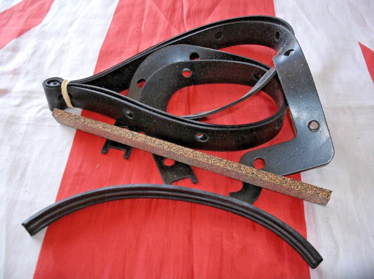 DAIMLER LIMOUSINE Early & Late Models1966 on A NEW Rubber Sump Gasket Set 425R