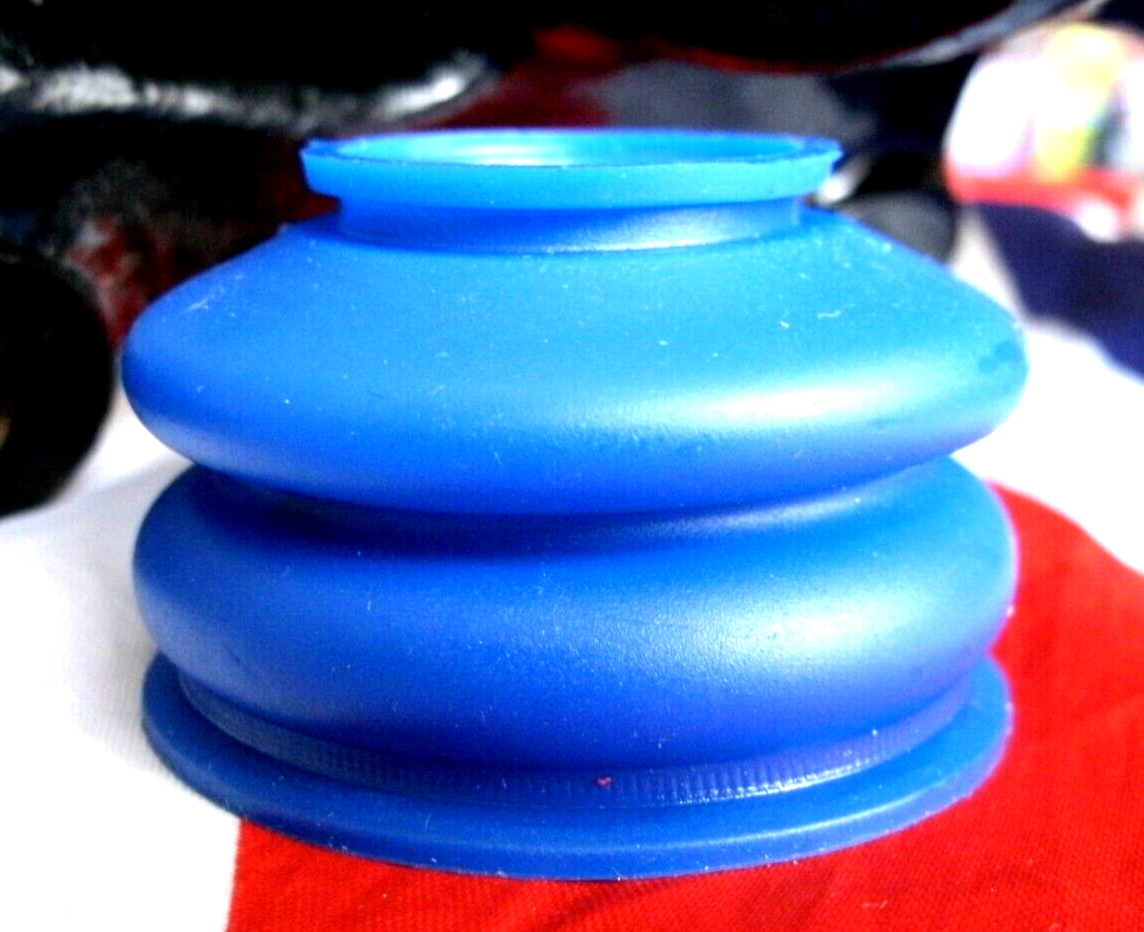 1 new Rover P6 Flexible Dust Cover For The Lower Ball Joint For the Front Swivel