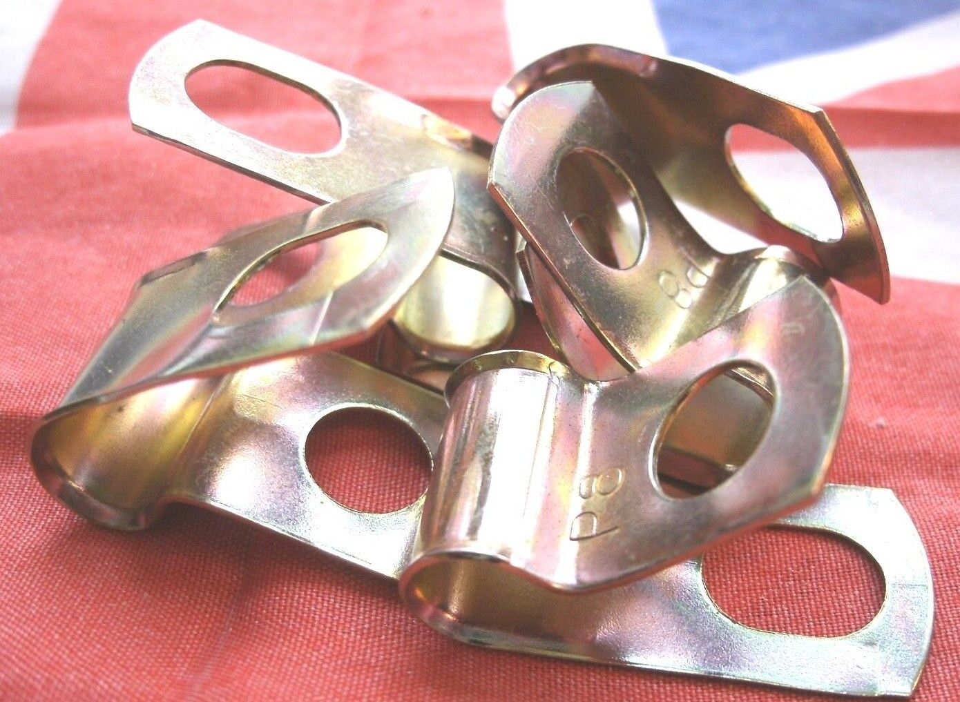 NEW Set Of 5 3/16 Bright Zinc Plated Steel P Clips Clamp Cable Fixing Wire