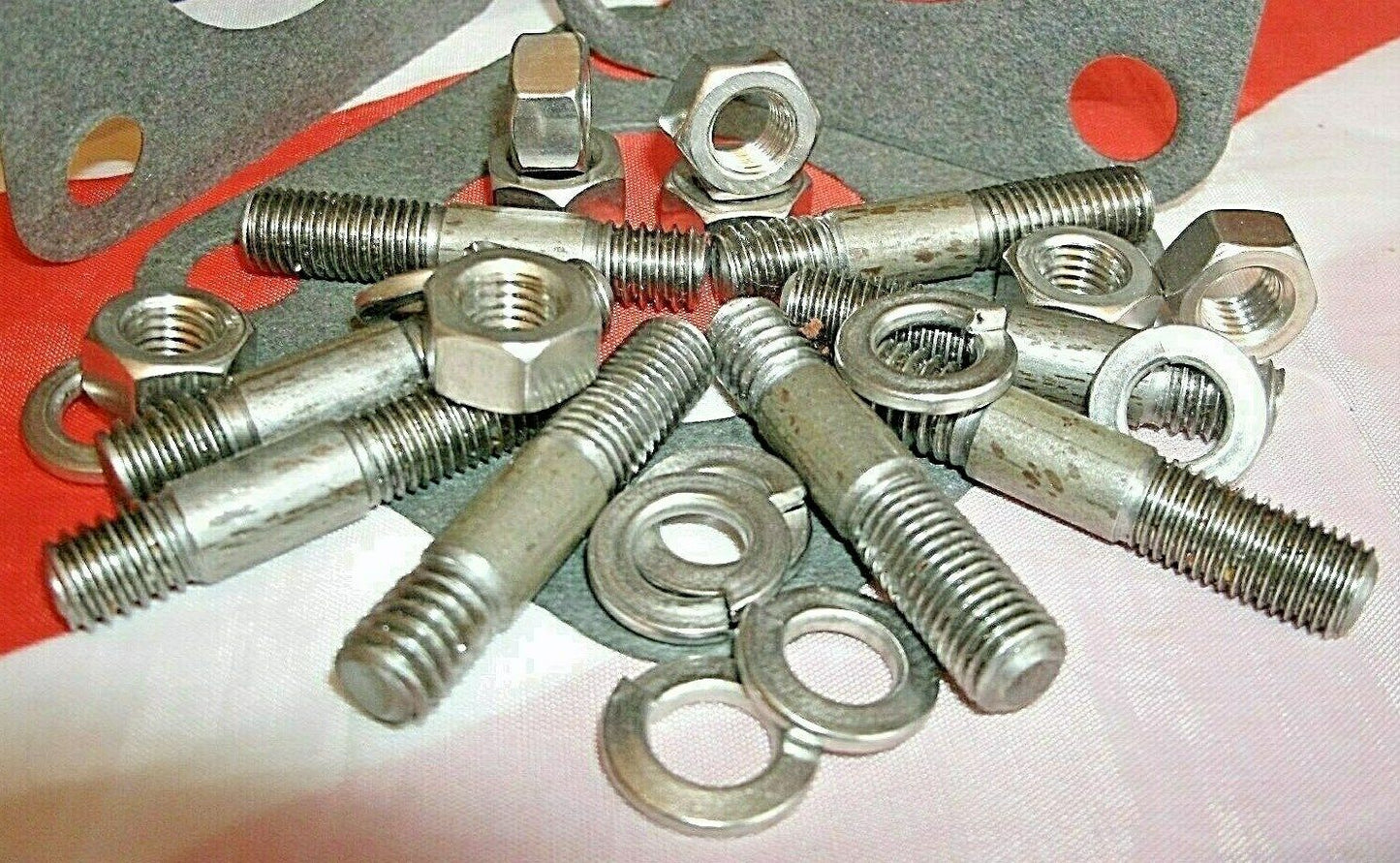 Land Rover FC Carburettors Mount Kit for manifold Studs Nuts Springs Washers