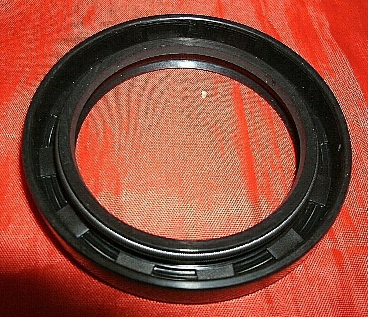 One New Triumph Stag V8 3 litre Rear Crankshaft oil seal 093