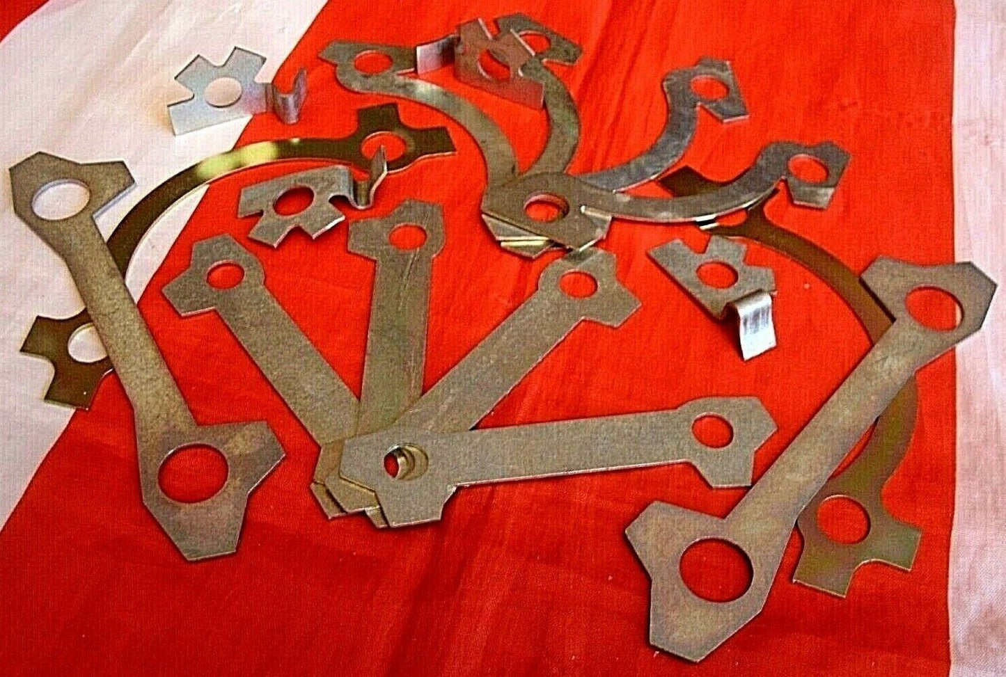 FORD LOTUS CORTINA MK 1 NEW SET OF FRONT SUSPENSION ENGINE MOUNT LOCK TABS KIT.