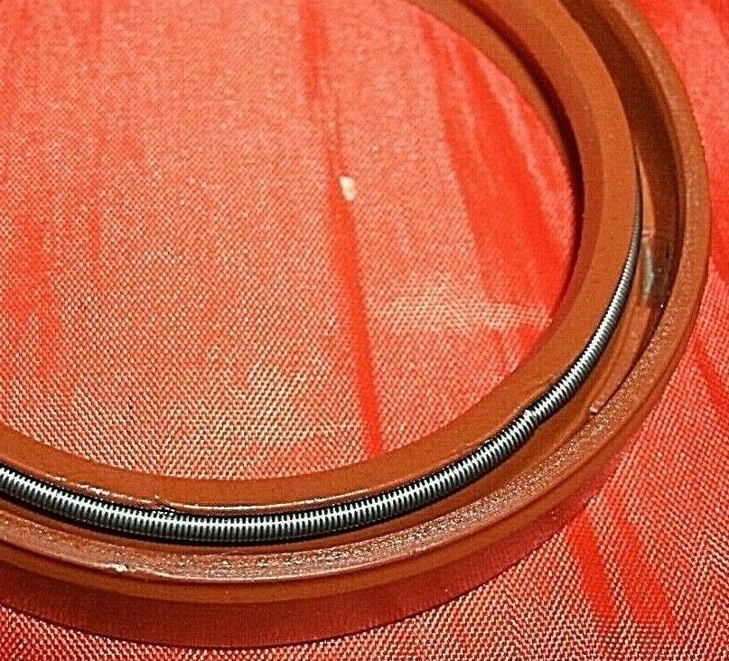 One New Triumph Stag V8 3 litre Rear Crankshaft oil seal 093
