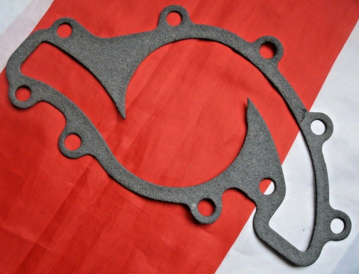 New Classic V8 Range Rover 3.5 ,3.9 4.2 Water Pump Gasket Improved Quality 1mm