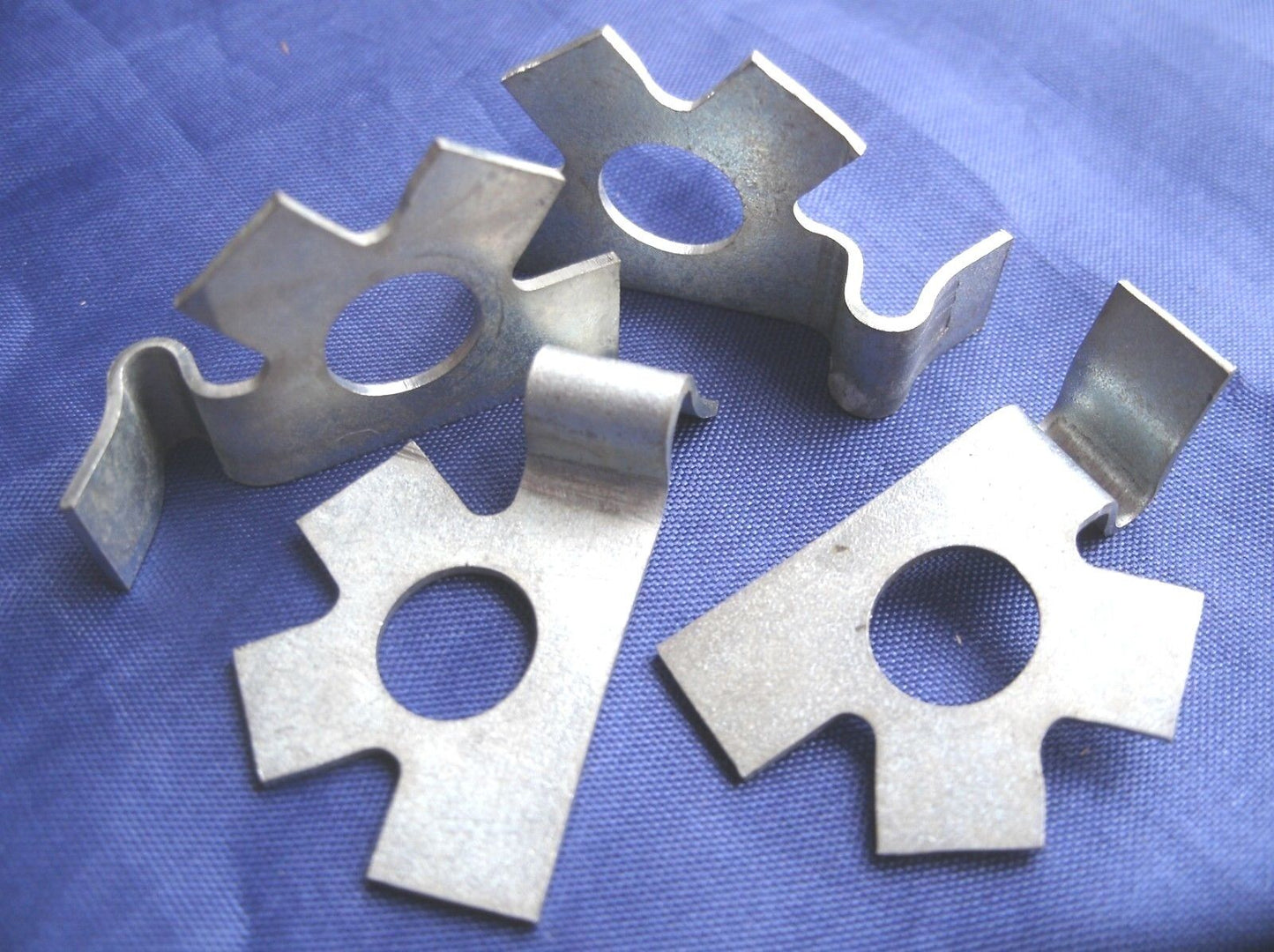 FORD LOTUS CORTINA MK 1 ANTI ROLL BAR LOCK TAB SET READY TO FIT.