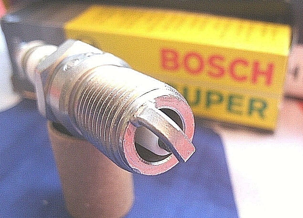 ONE NEW SET OF 4 H7DC Genuine Boxed Bosch Super Spark Plugs 0241235636-740.