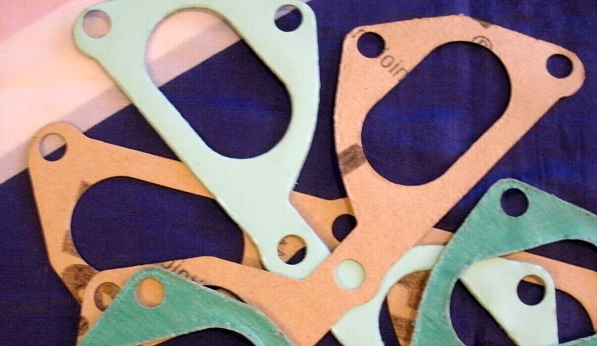 ONE NEW PAIR OF FORD ESCORT MK2 BDA RS 1800 STANDARD TYPE INLET MANIFOLD GASKETs