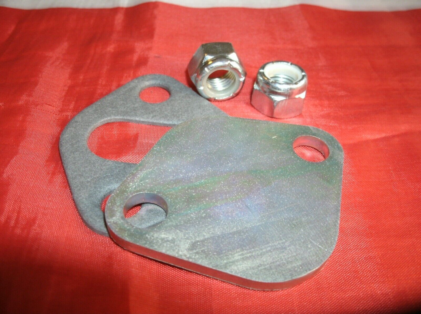 New Rover P4 80 1959 to 1962 Petrol Pump Blanking Plate Kit Gasket & Lock nuts.