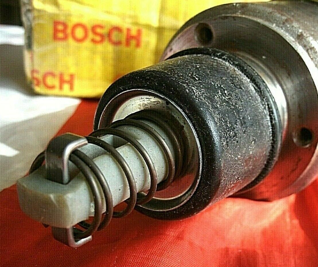 One Only Original BOSCH 0331402021 Solenoid Switch 12 V 466 New Old Stock.