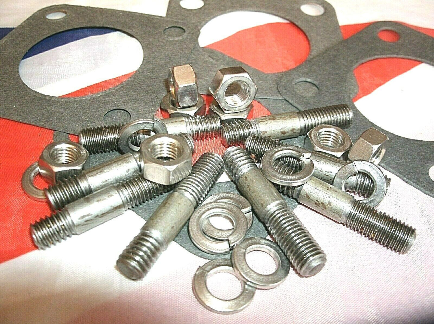 Land Rover FC Carburettors Mount Kit for manifold Studs Nuts Springs Washers