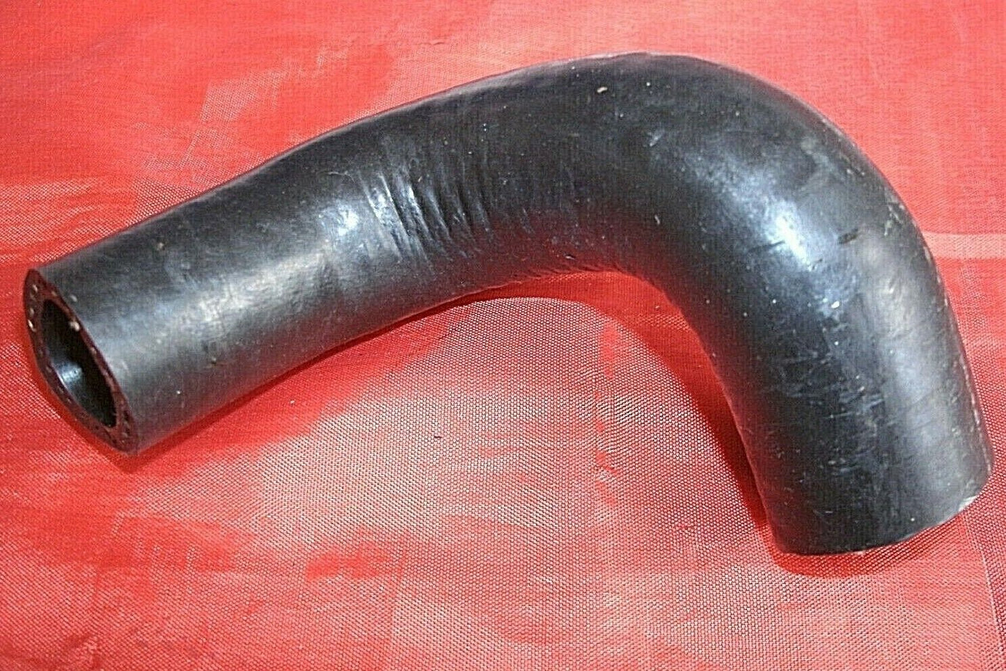 ONE ROVER P5 3 LITRE MK 11 111 NOS OUTLET HOSE FROM WATER PUMP TO HEATER