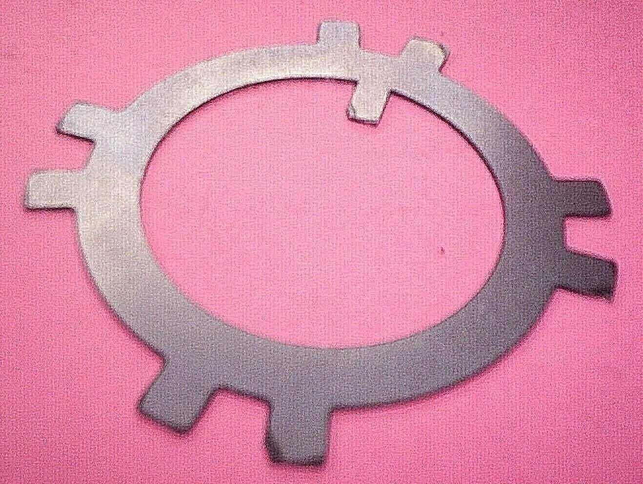 NEW FORD CONSUL ZODIAC ZEPHYR REAR WHEEL BEARING LOCK TAB FOR NEAR & OFF SIDE.