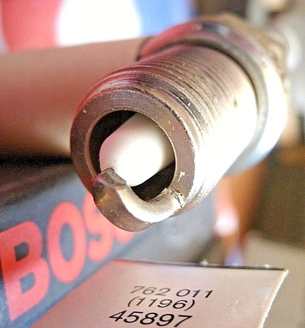 ONE SET OF 10 FR 6DP Genuine Boxed Bosch Palatine Spark Plugs 0 241 245 070