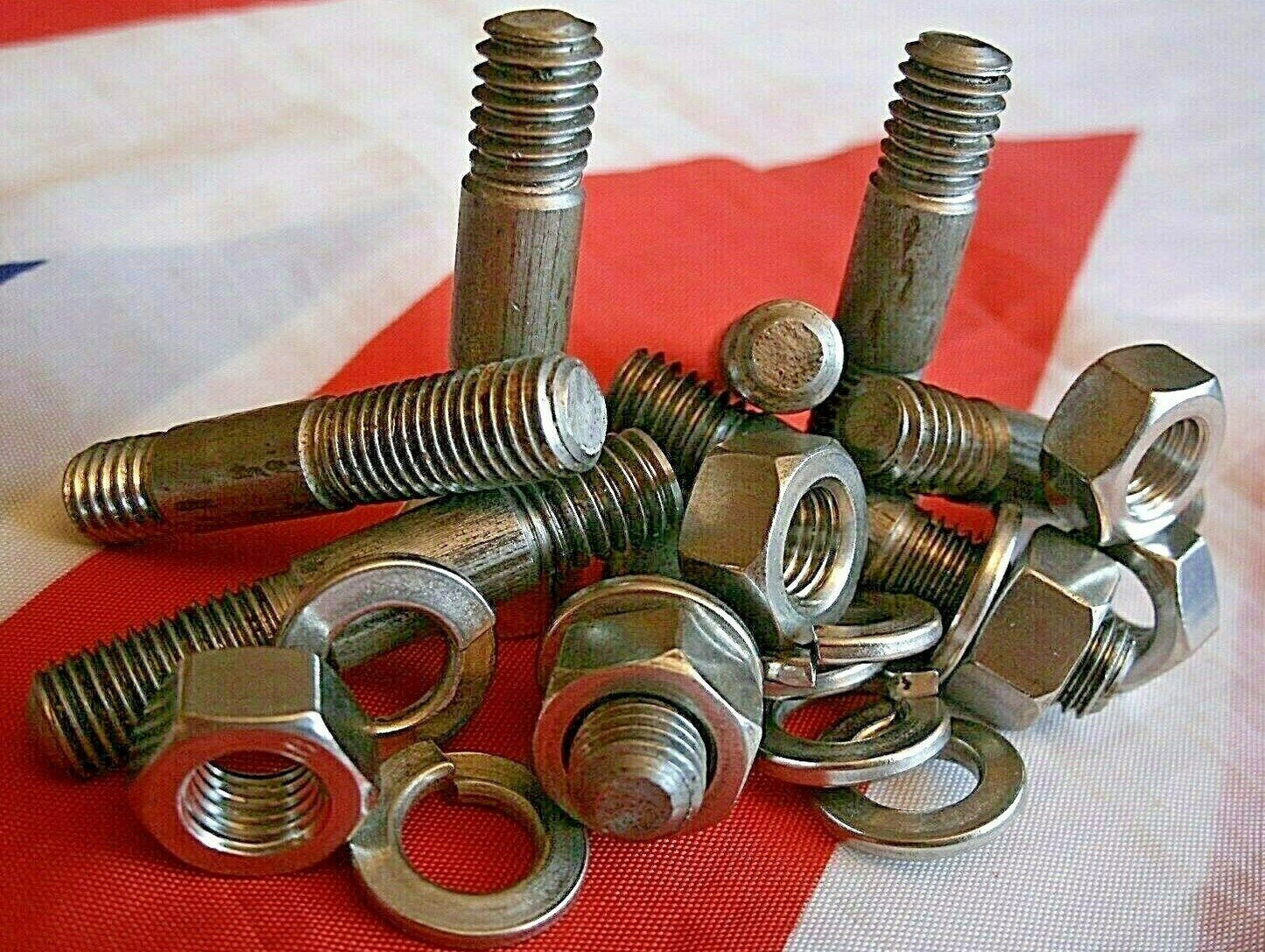 Land Rover FC Carburettors Mount Kit for manifold Studs Nuts Springs Washers