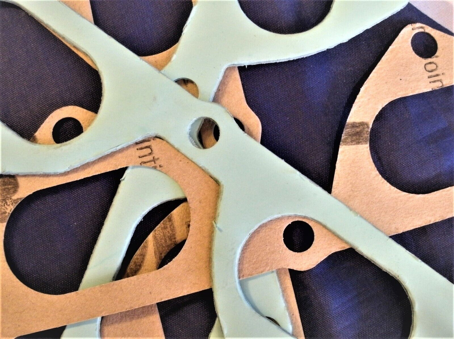 ONE NEW PAIR OF FORD ESCORT MK2 BDA RS 1800 STANDARD TYPE INLET MANIFOLD GASKETs