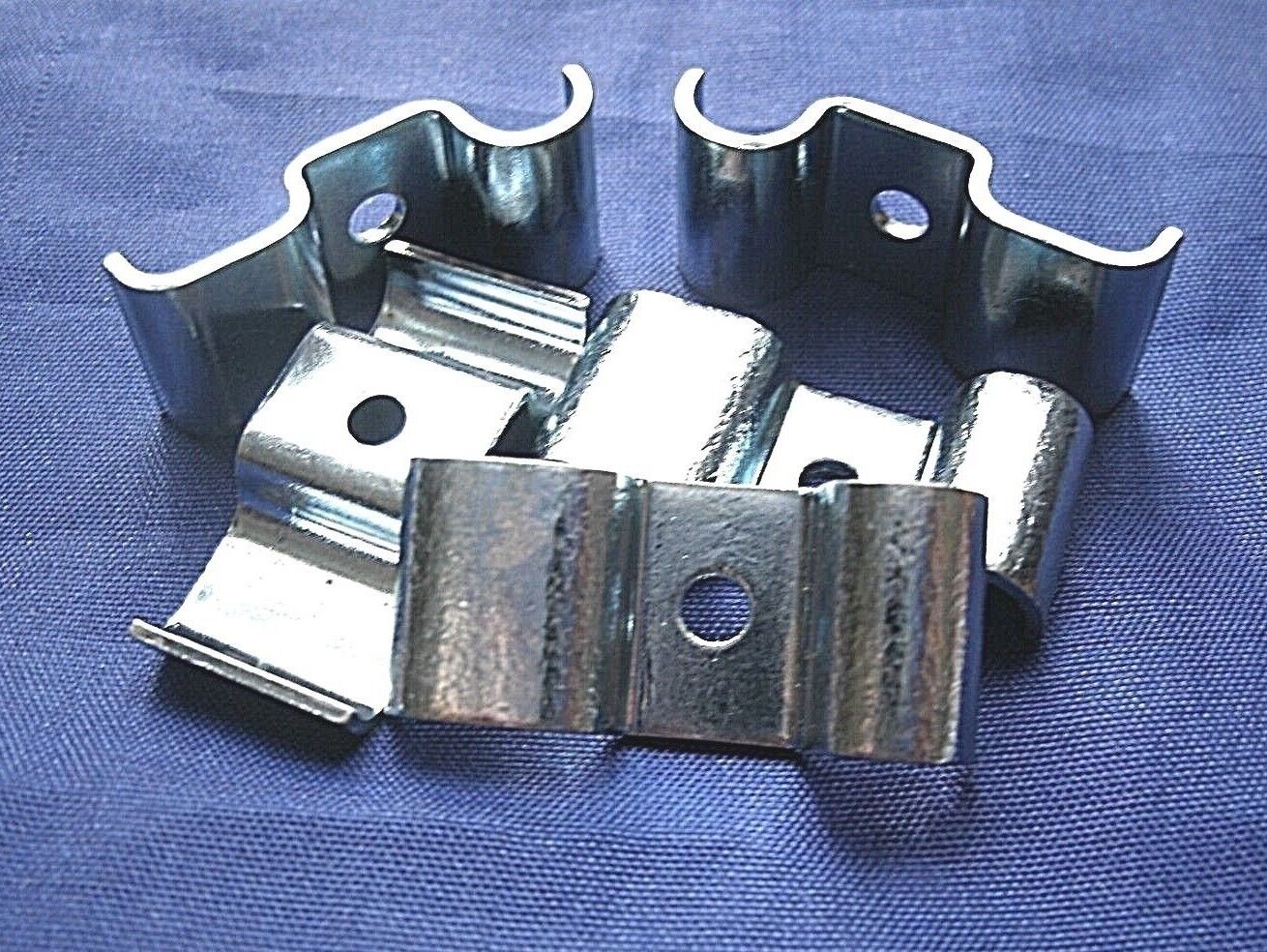 NEW Land Rover Series 1,2,2a & 3 Body & Chassis Brake Pipe Clip Clamp