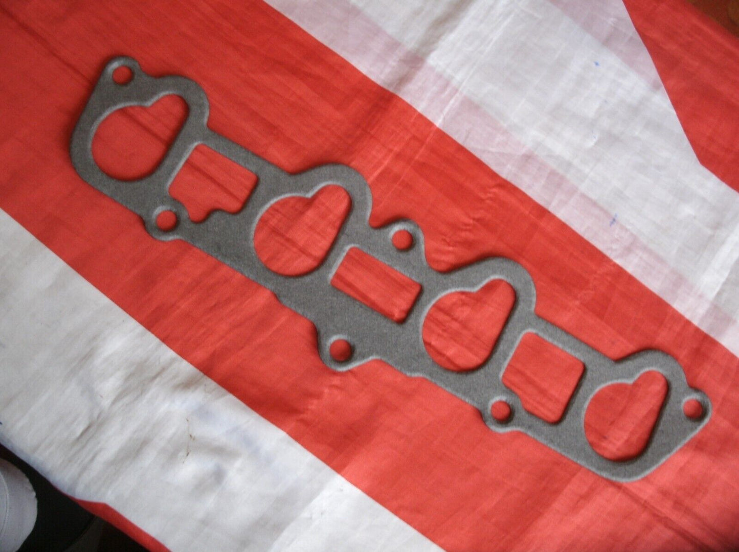 ONE new Ford Escort Fiesta Orion RS Turbo XR2i XR3i CVH INLET MANIFOLD GASKET RS