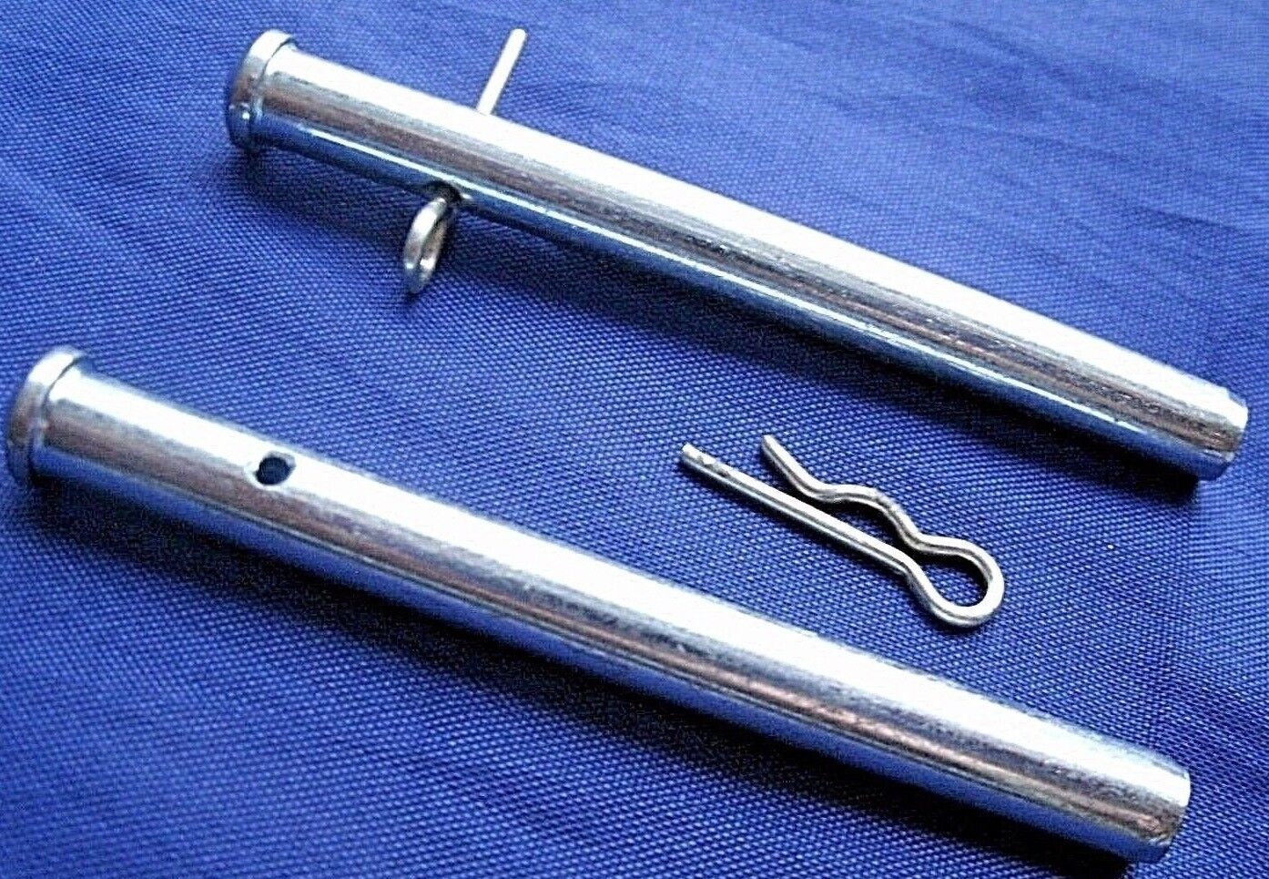 New Set Of Reliant Scimitar GTE Front Brake Caliper Pins & R Clips KIT. 4 Items.