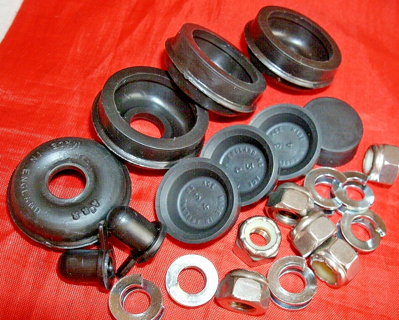 Rover P4 Rear Brake Cylinder Service set Rubber Seals Lock nut & Special Washers