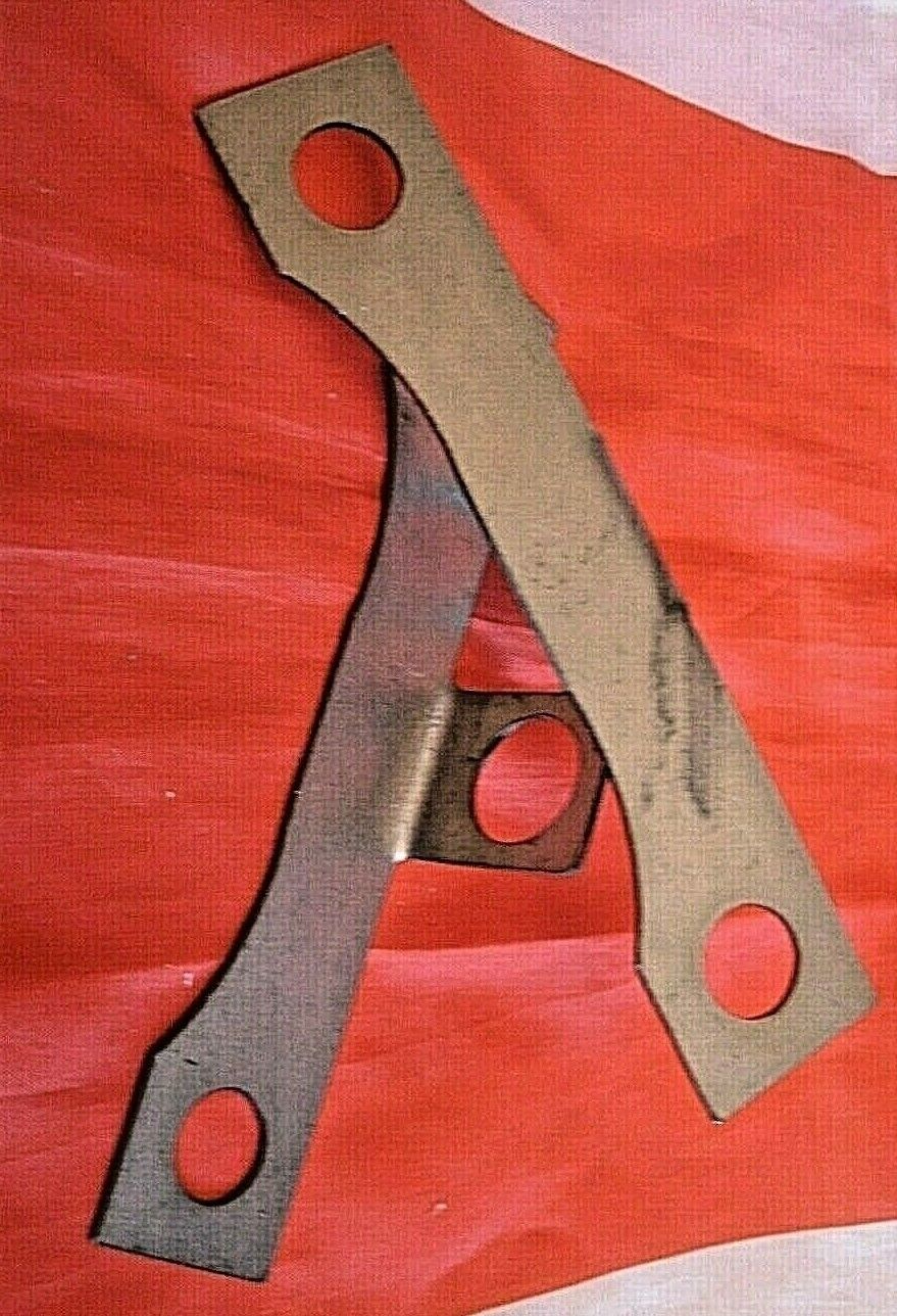 Rover SD1 Front Lower Suspension Steering Arm Lock Tabs Near & Off Side CRC438