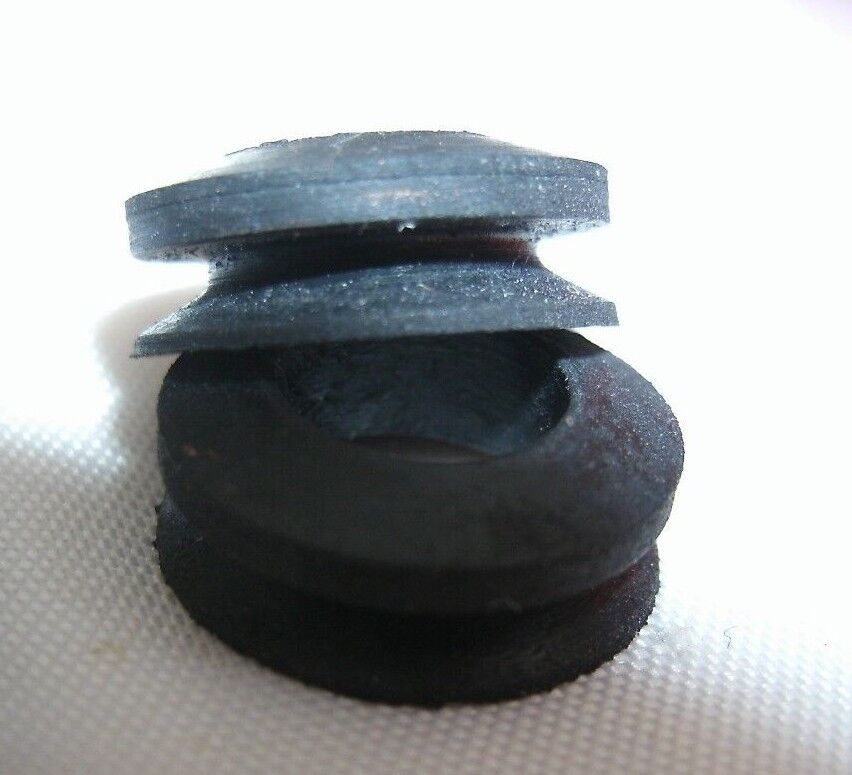 Land Rover V8 EFI Butterfly Shaft Plenum Chamber TWO Rubber Seals