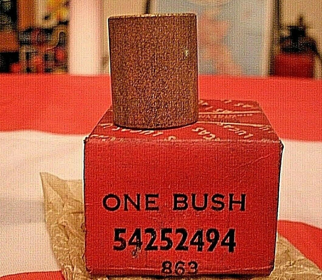 One New Old Stock LUCAS Bushing For M45G Station 5425 2494 or TCB112