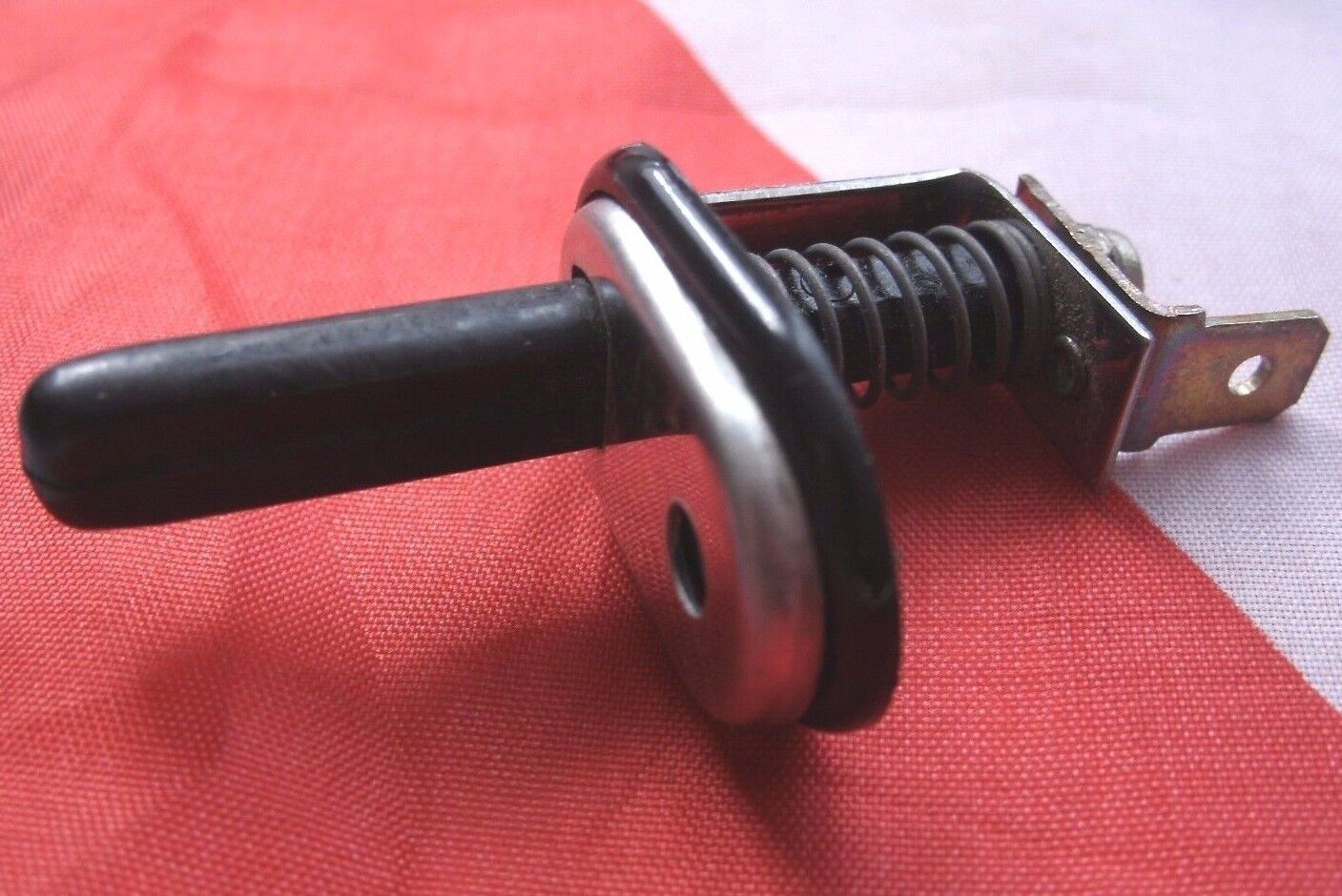 FORD GRANADA ONE NEW Set of Chrome wast line trim fixing Clips