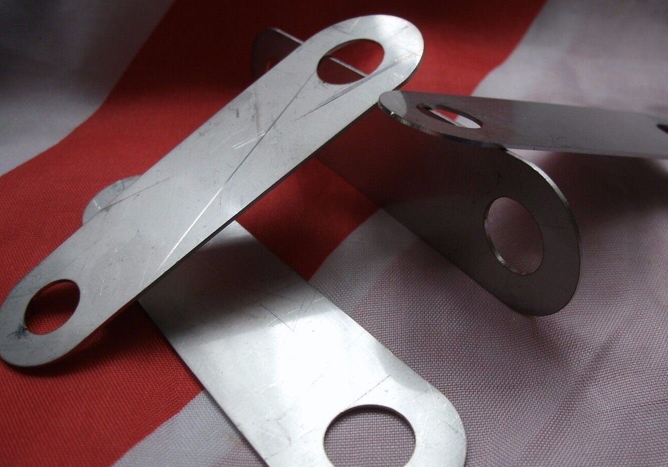 ASTON MARTIN TOP WISHBONE STAINLESS SHIMS THE DB 4 * 5 * 6 * DBS6 * DBSV8 & V8