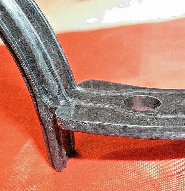 Ford V6 Cologne 12V 2.4 & 2.9 Rubber Sump Gaskets Granada Scurpio Sierra Transit