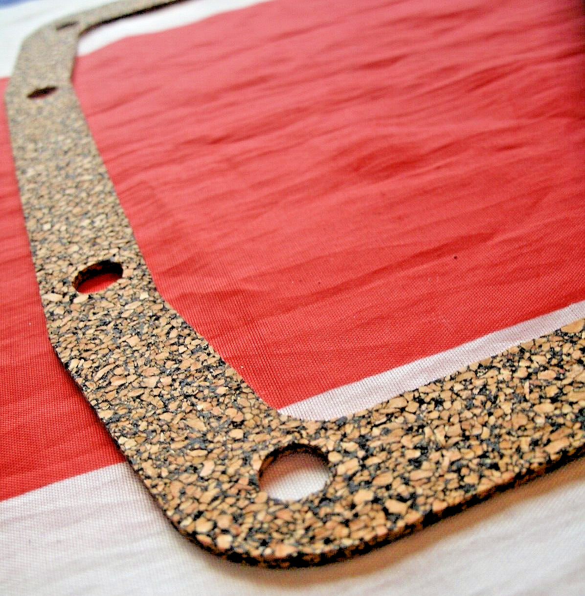 One New Rover V8 GEMs P38 CORK Sump Gasket For The 4.0 & 4.6 Liter Engines