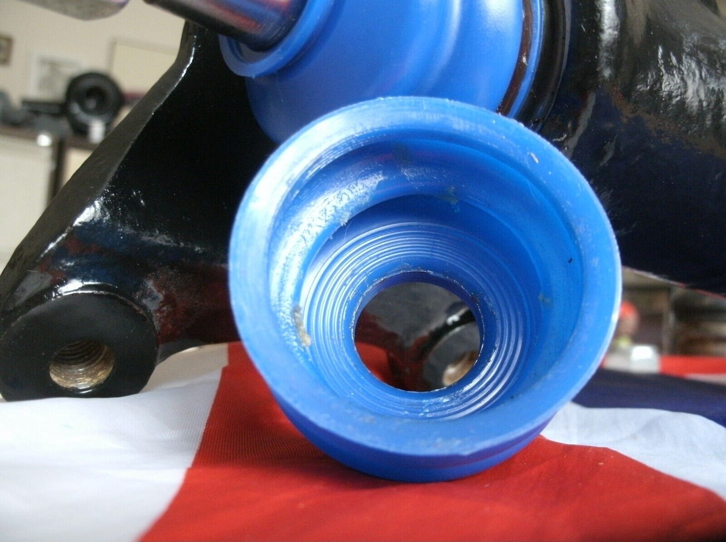 1 new Rover P6 Flexible Dust Cover For The Lower Ball Joint For the Front Swivel
