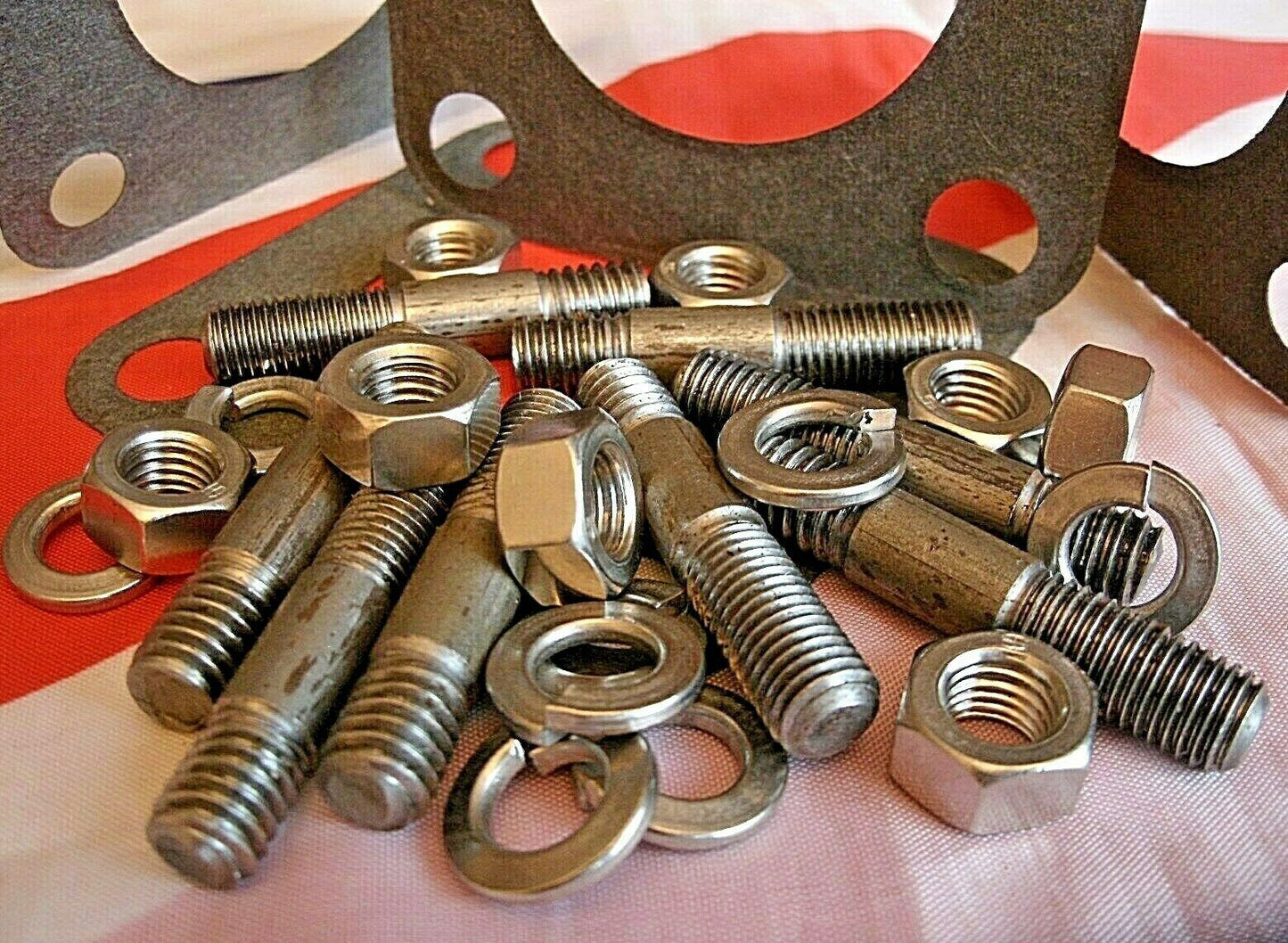 Land Rover FC Carburettors Mount Kit for manifold Studs Nuts Springs Washers