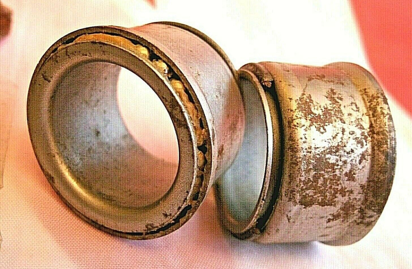 One Pair NOS Triumph Stag V8 Upper Steering column Ball Race Assemblies 136936