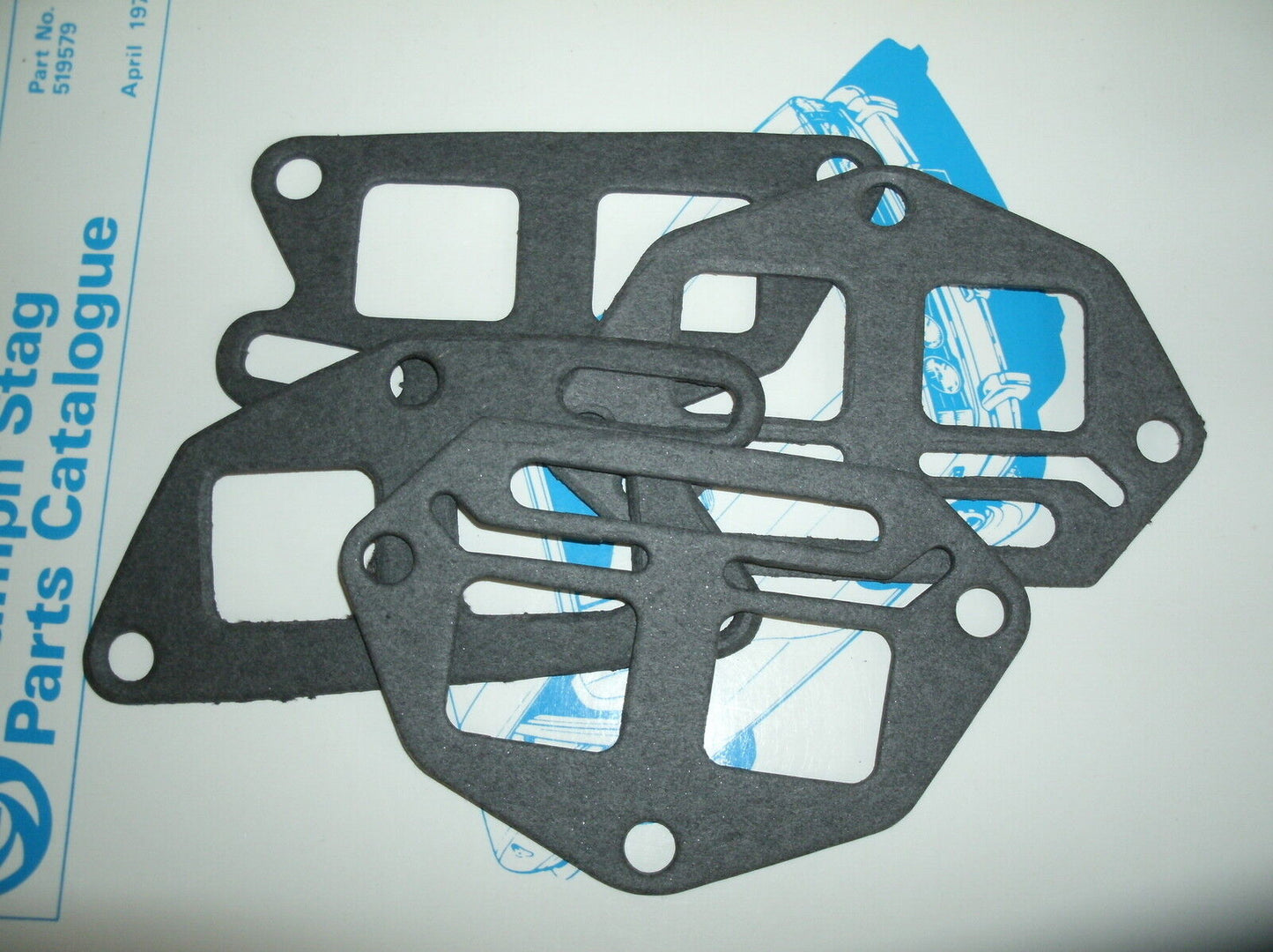 TRIUMPH STAG V8 3 LITRE ENGINE EXHAUST MANIFOLD GASKETS SET 8 GASKETS.