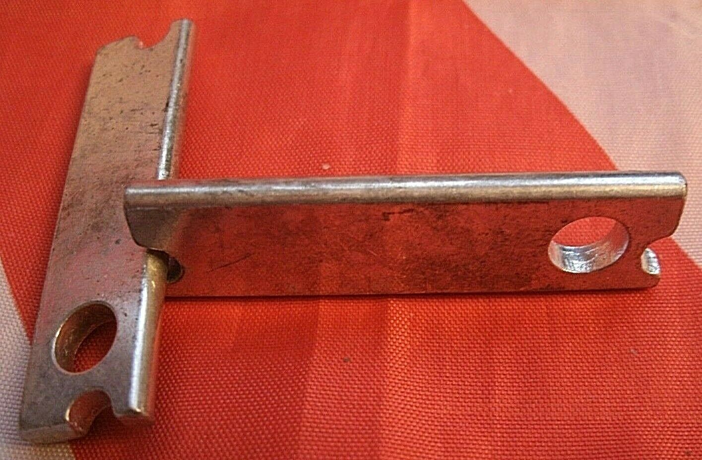ROVER P6 New Car Set 4 Stainless Steel Rear Brake Caliper Retaining Plates