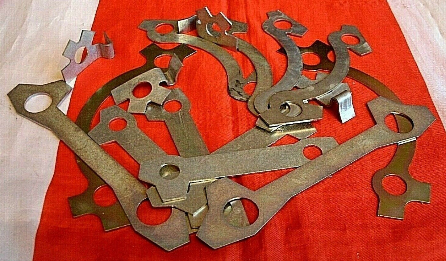 FORD LOTUS CORTINA MK 1 NEW SET OF FRONT SUSPENSION ENGINE MOUNT LOCK TABS KIT.