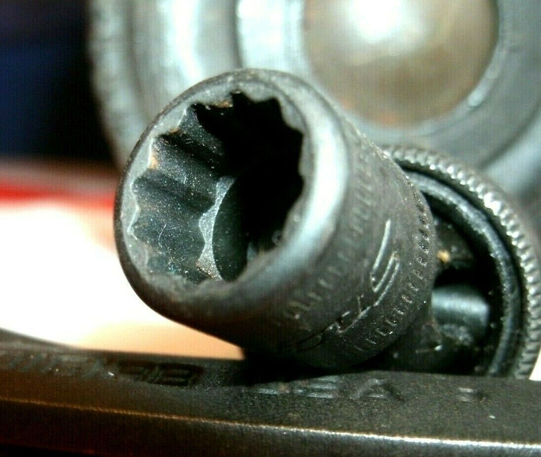 ONE NEW Snap On 3/8 10m Universal Swivel Black Industrial finish SOCKET IPDFM10
