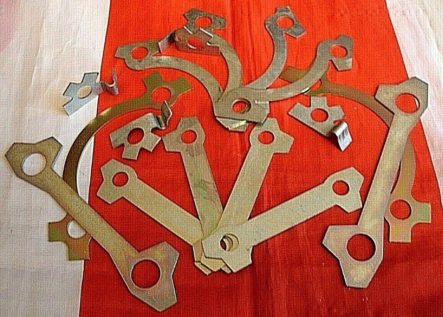 FORD LOTUS CORTINA MK 1 NEW SET OF FRONT SUSPENSION ENGINE MOUNT LOCK TABS KIT.