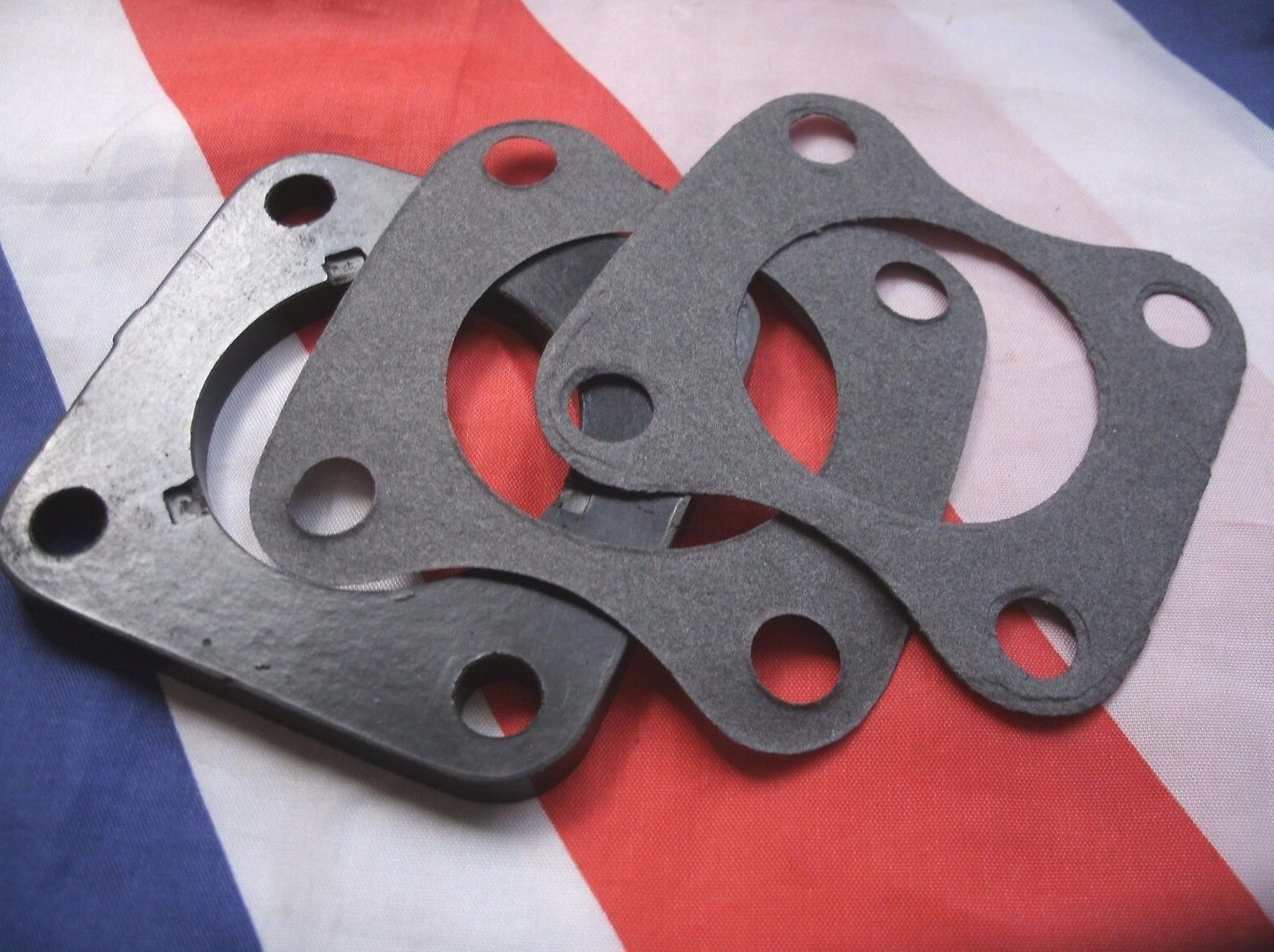 DAIMLER SP250 DART SU CARBURETTOR INSULATOR BLOCK & GASKETS ONE FULL SET.6