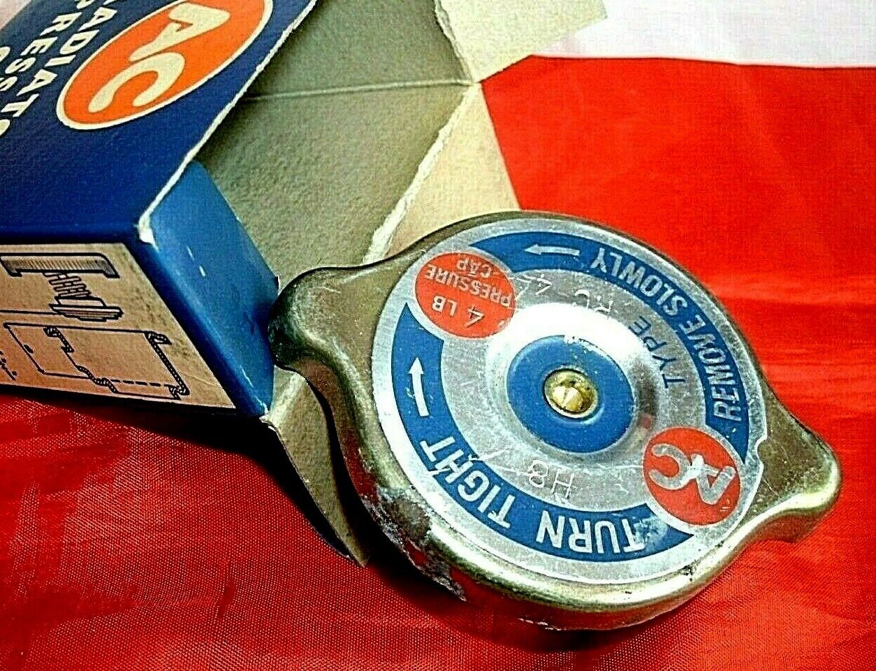 ONE New Old Stock A C Delco 4 lbs Radiator Pressure Cap 850798 With Box.