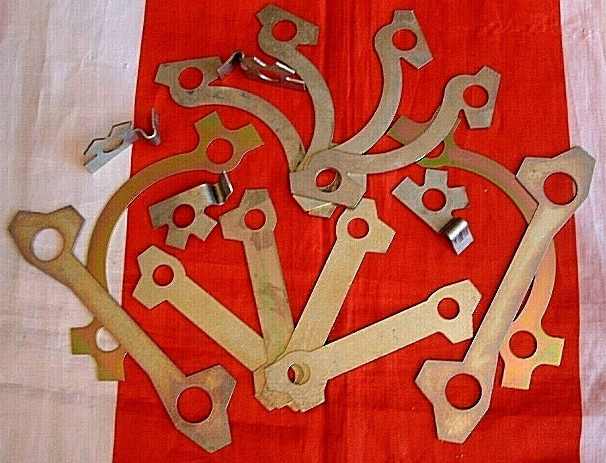 FORD LOTUS CORTINA MK 1 NEW SET OF FRONT SUSPENSION ENGINE MOUNT LOCK TABS KIT.