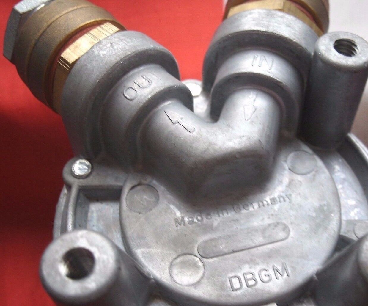 NewPetrol Pump 4 CARBURETTORS 12V With Fitting Banjo Bolts, Seals &Banjos NOS