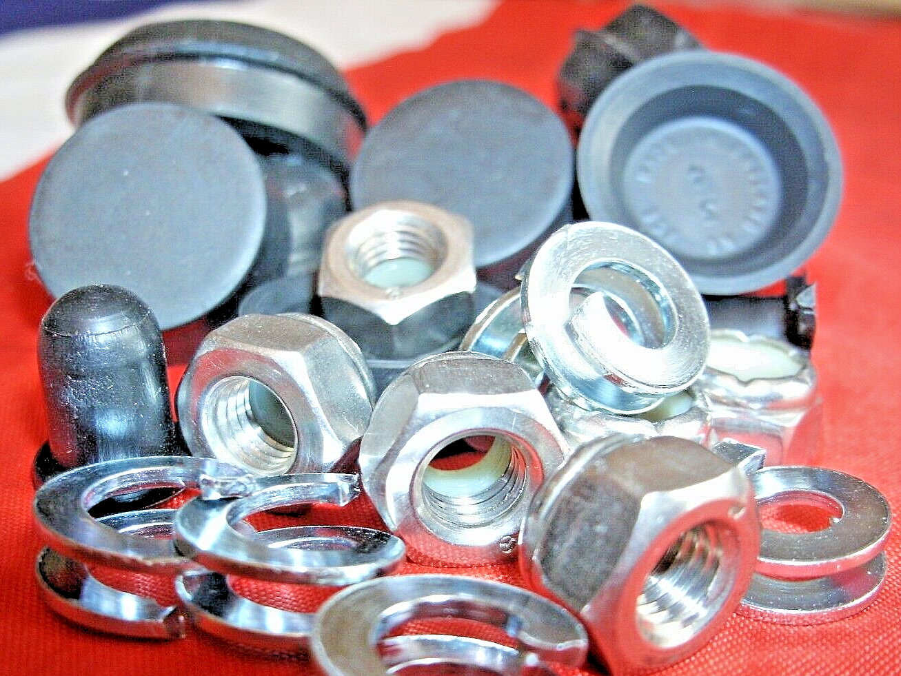 1 Rover P4 Rear Brake Cylinders Car set Rubber Seals & Lock nuts Special Washers