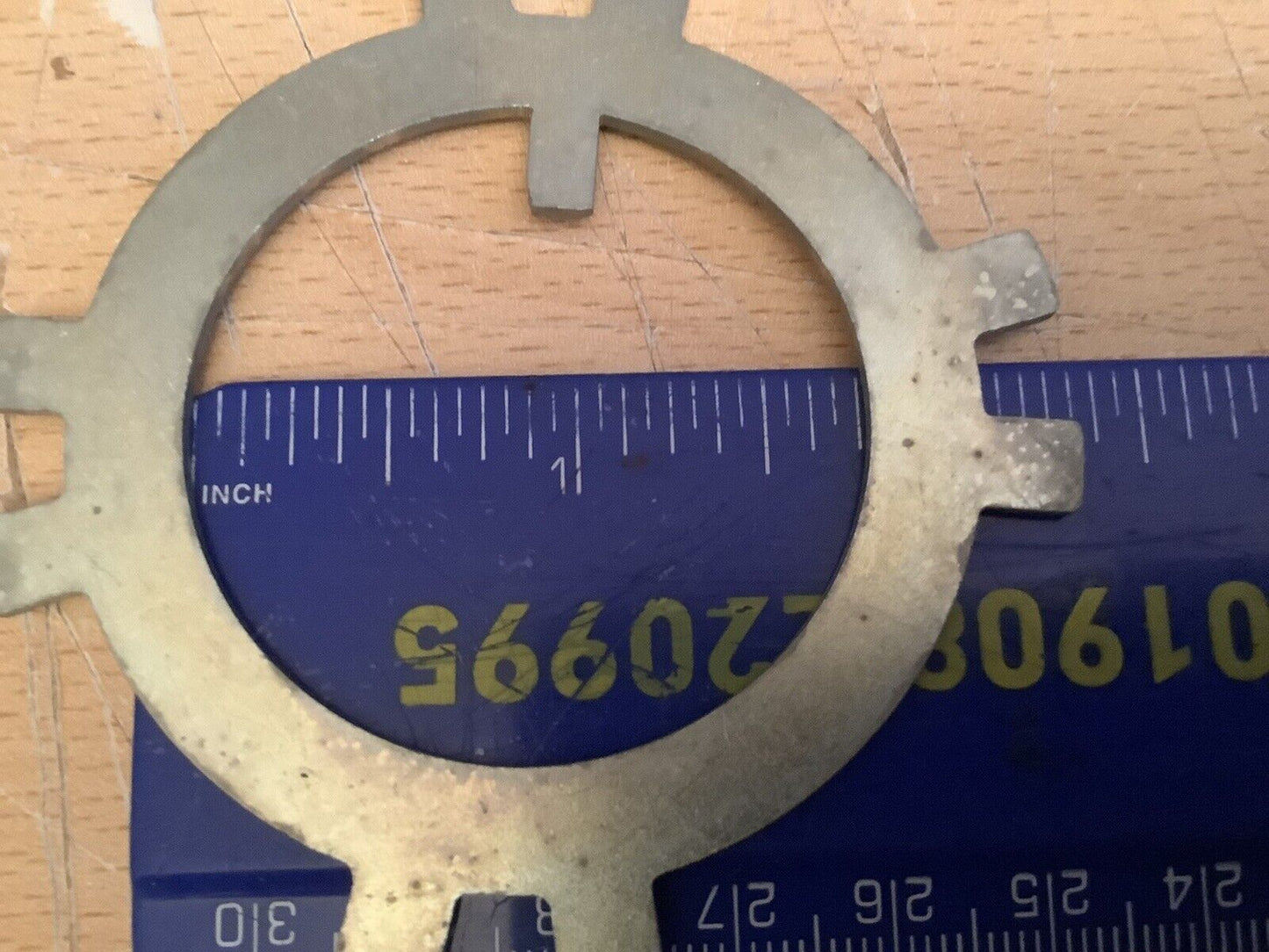 NEW FORD CONSUL ZODIAC ZEPHYR REAR WHEEL BEARING LOCK TAB FOR NEAR & OFF SIDE.
