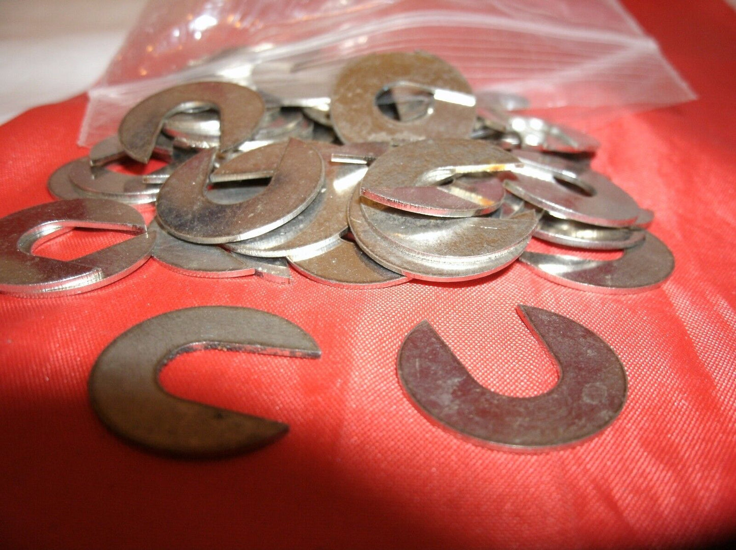 Rover P6 LOCK TAB For When Fitted With The Sport S Type Steering Wheel