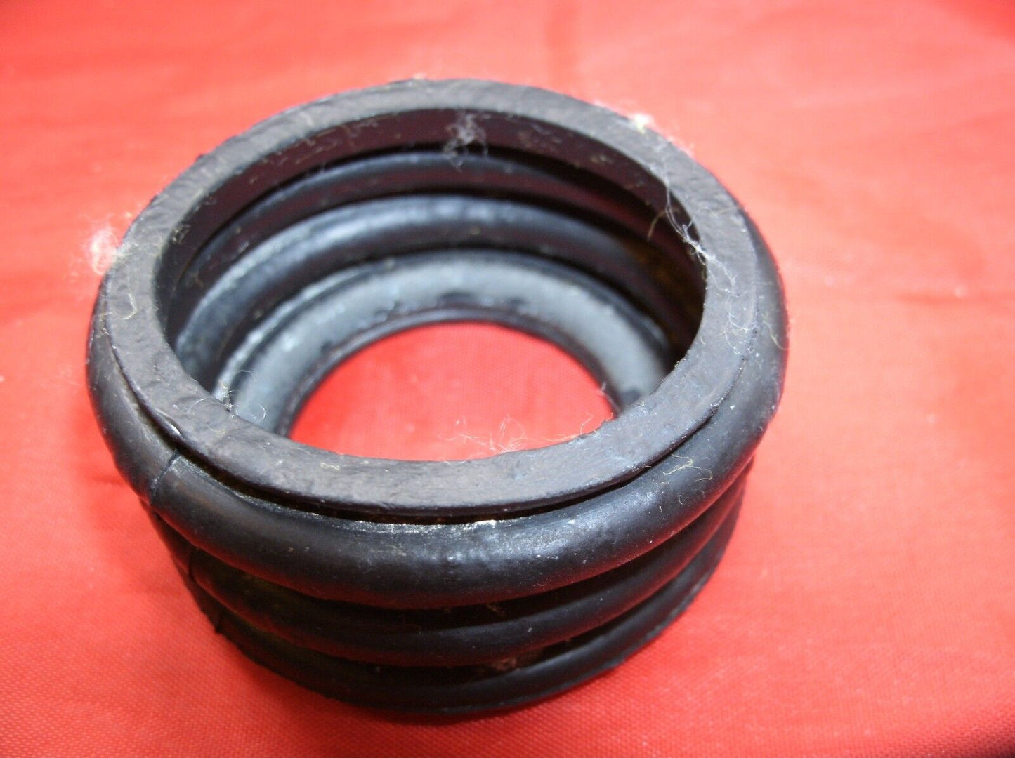 NOS ROVER P5 3 LITER UPPER SWIVEL BALL JOINT DUST COVER GENUINE ORIGINAL