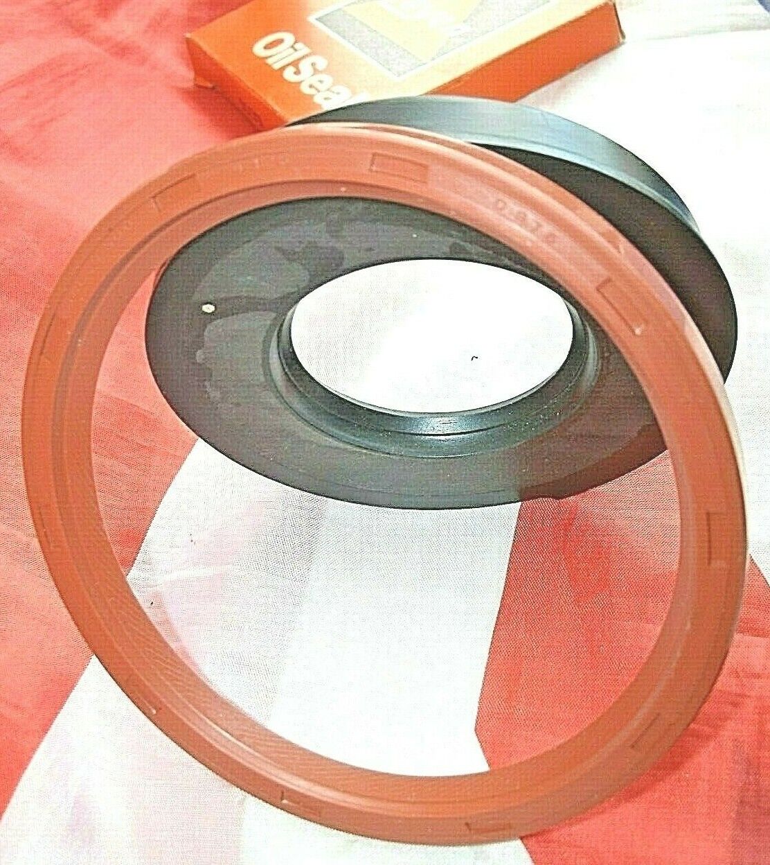 One NOS Pair Of Front & Rear Rover P6 2000 2200 Crankshaft Oil Seal,s 1963 1977.